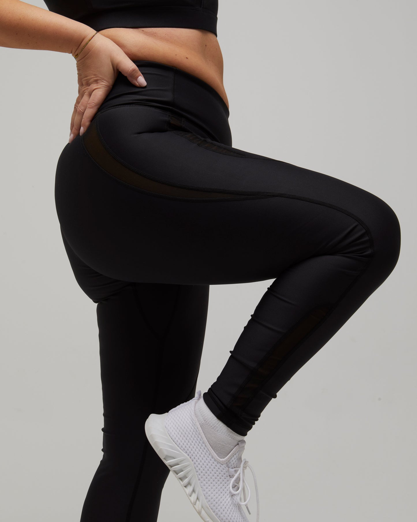 SISU LEGGINS DONNA PUSH UP NERO FLEXIVEL