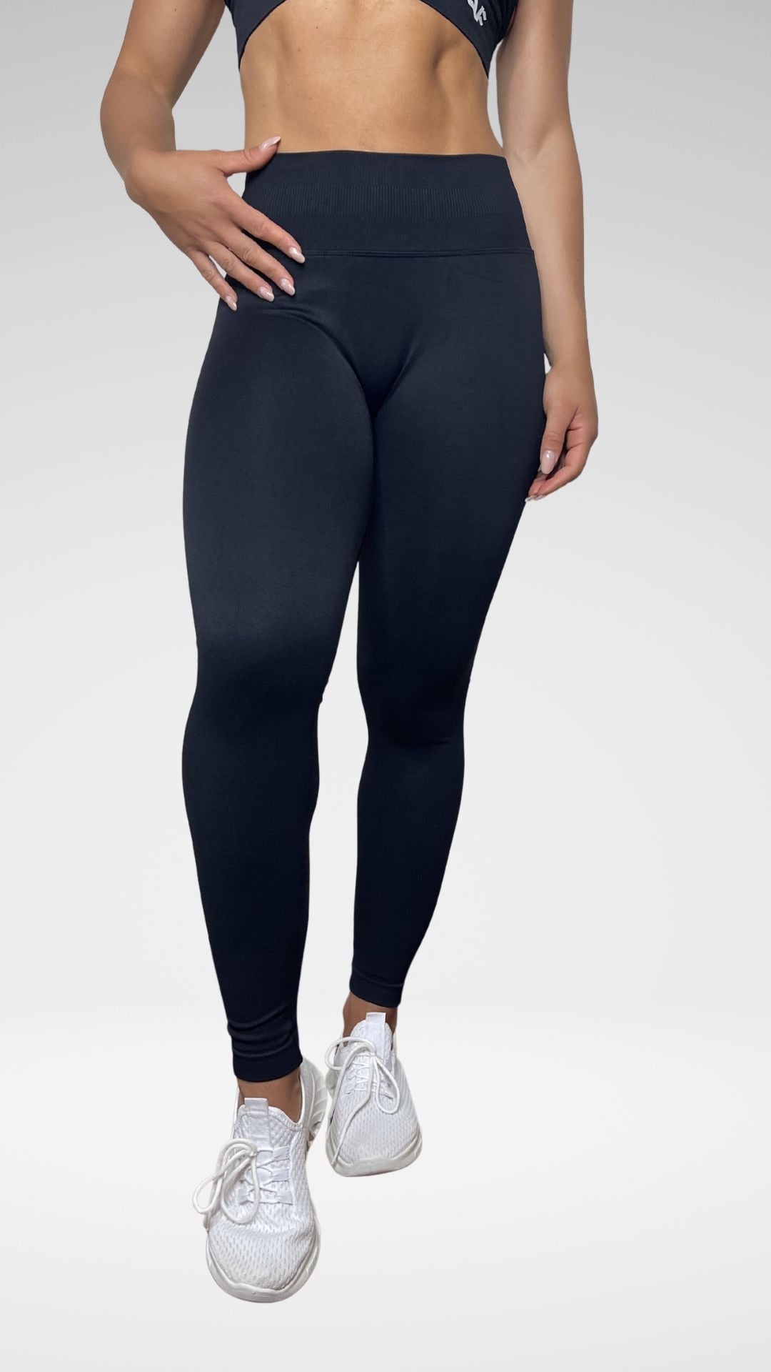 🖤 Seamless Basic – Leggings Sportivo Nero Flexivel Collection