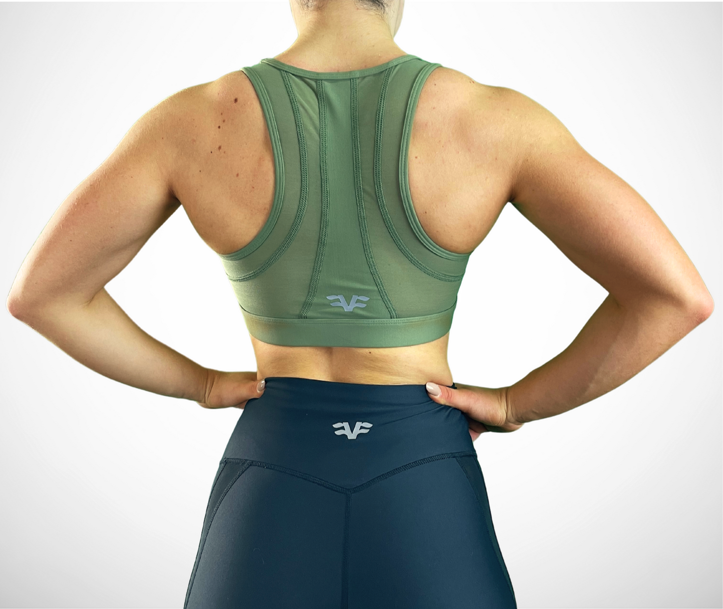 SISU I TOP PALESTRA MILITARY GREEN REGGISENO SPORTIVO FLEXIVEL