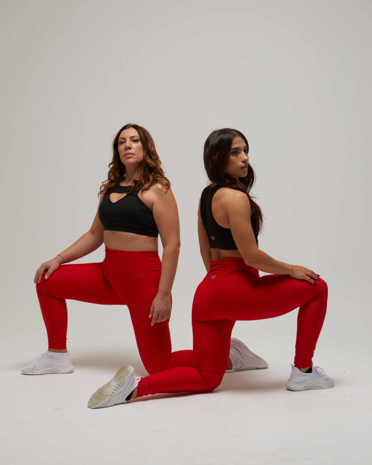 SISU top palestra nero reggiseno sportivo con sostegno compatto comodo e morbido